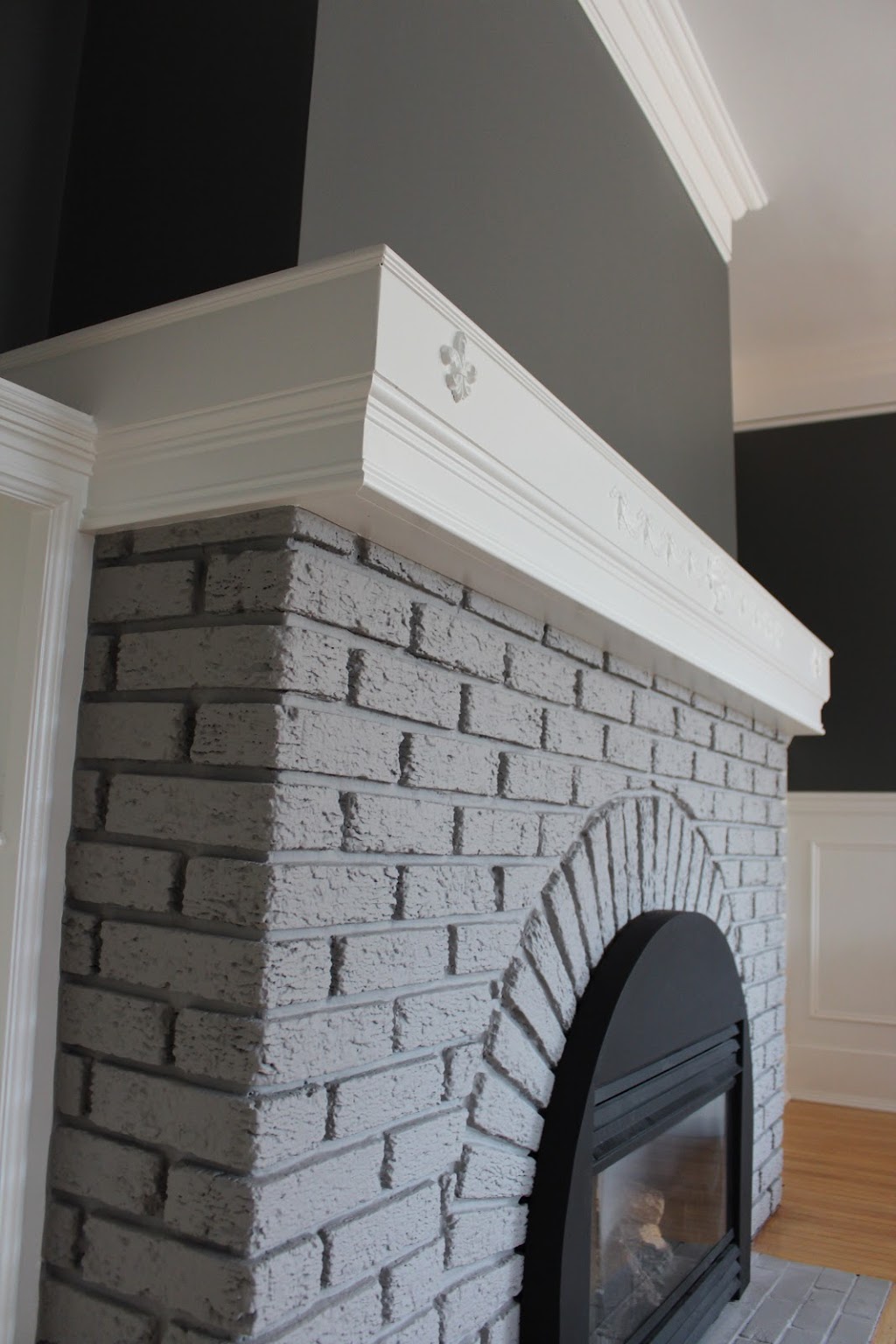 The Urban Painter | 328 40 Ave NE, Calgary, AB T2E 2M7, Canada | Phone: (403) 774-1424