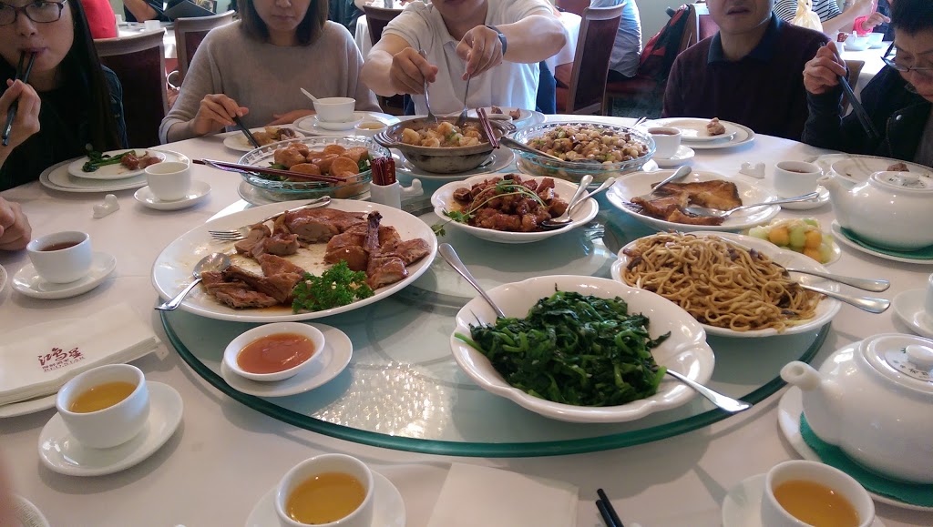 Red Star | 8298 Granville St, Vancouver, BC V6P 4Z4, Canada | Phone: (604) 261-8389