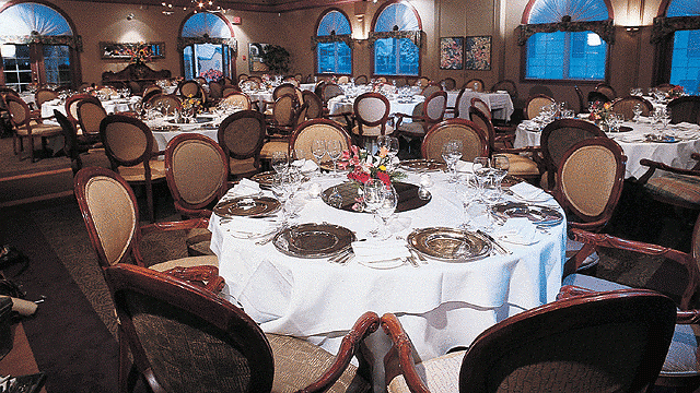 La Chaumiere Restaurant | 139 17 Ave SW, Calgary, AB T2S 0A1, Canada | Phone: (403) 228-5690
