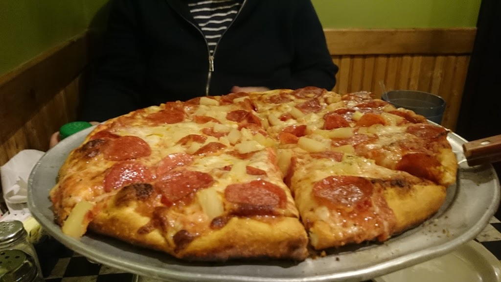Caforas Pizza Italian Restaurant | 2885 Main St, Newfane, NY 14108, USA | Phone: (716) 778-9069