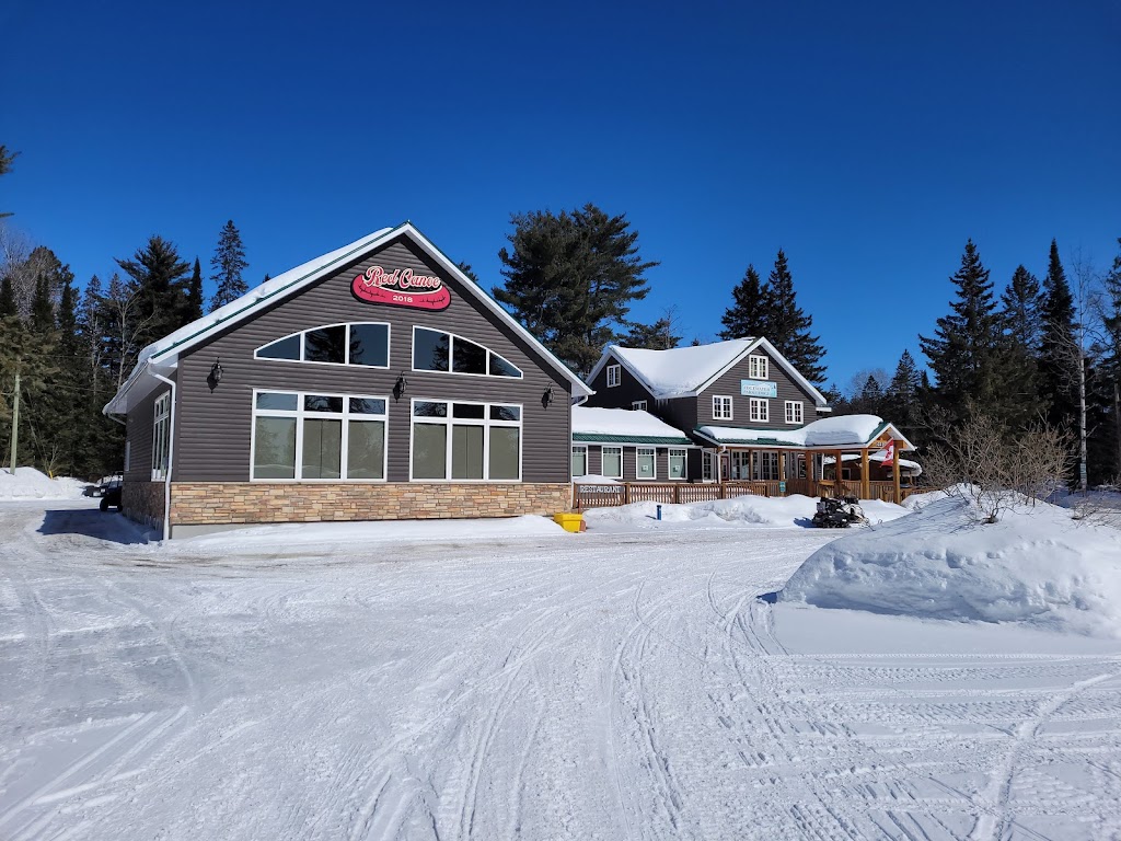 Edgewater Park Lodge Inc | 45 Edgewater Park Rd, Kearney, ON P0A 1M0, Canada | Phone: (800) 667-8076