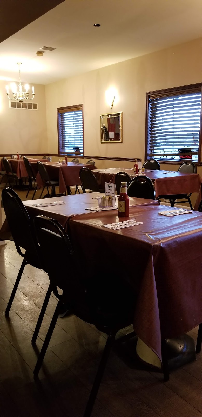 Wagners | 246 Park Ave, Lockport, NY 14094, USA | Phone: (716) 433-1200
