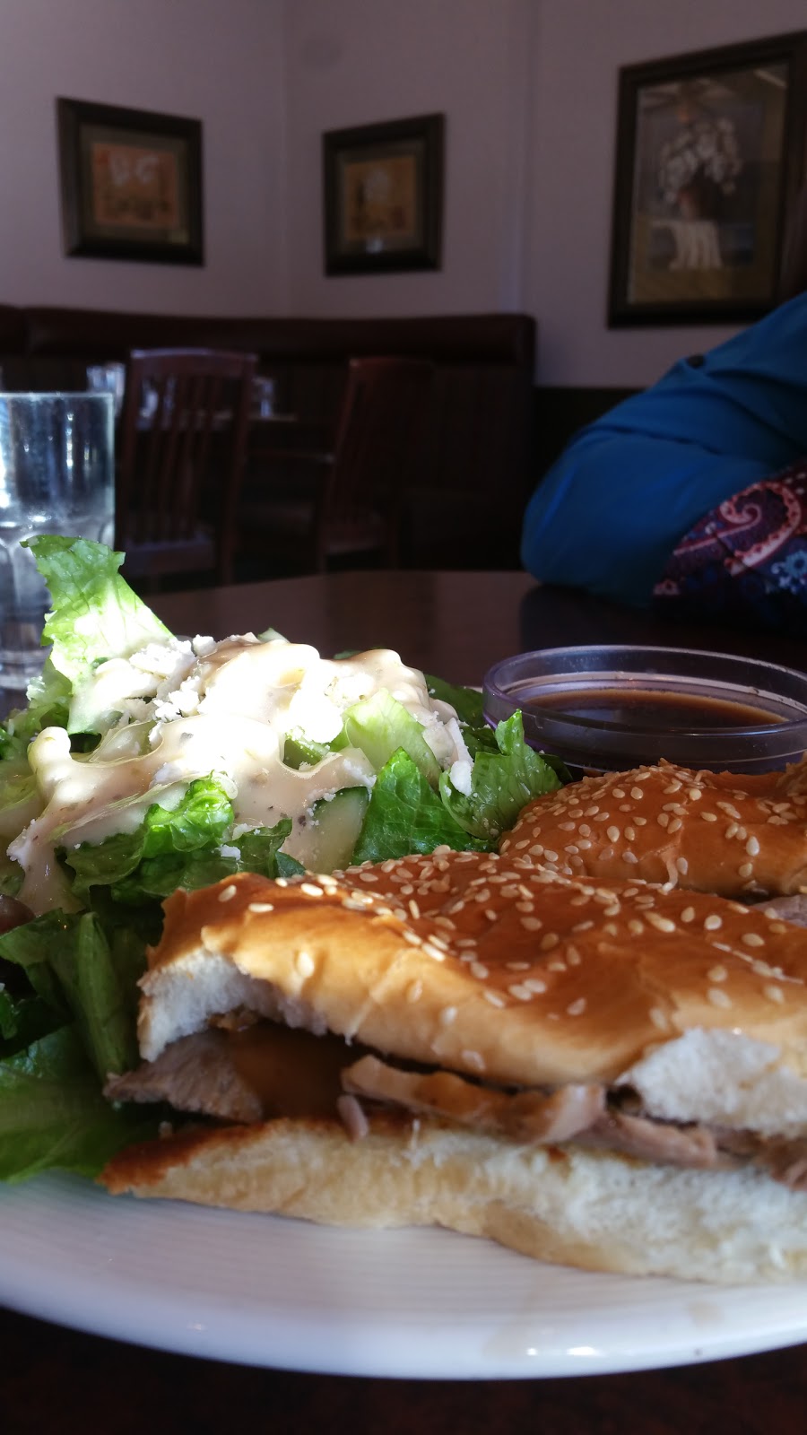 Kisavos Restaurant & Lounge | 1820 Broadway Ave, Saskatoon, SK S7H 2B7, Canada | Phone: (306) 244-6666