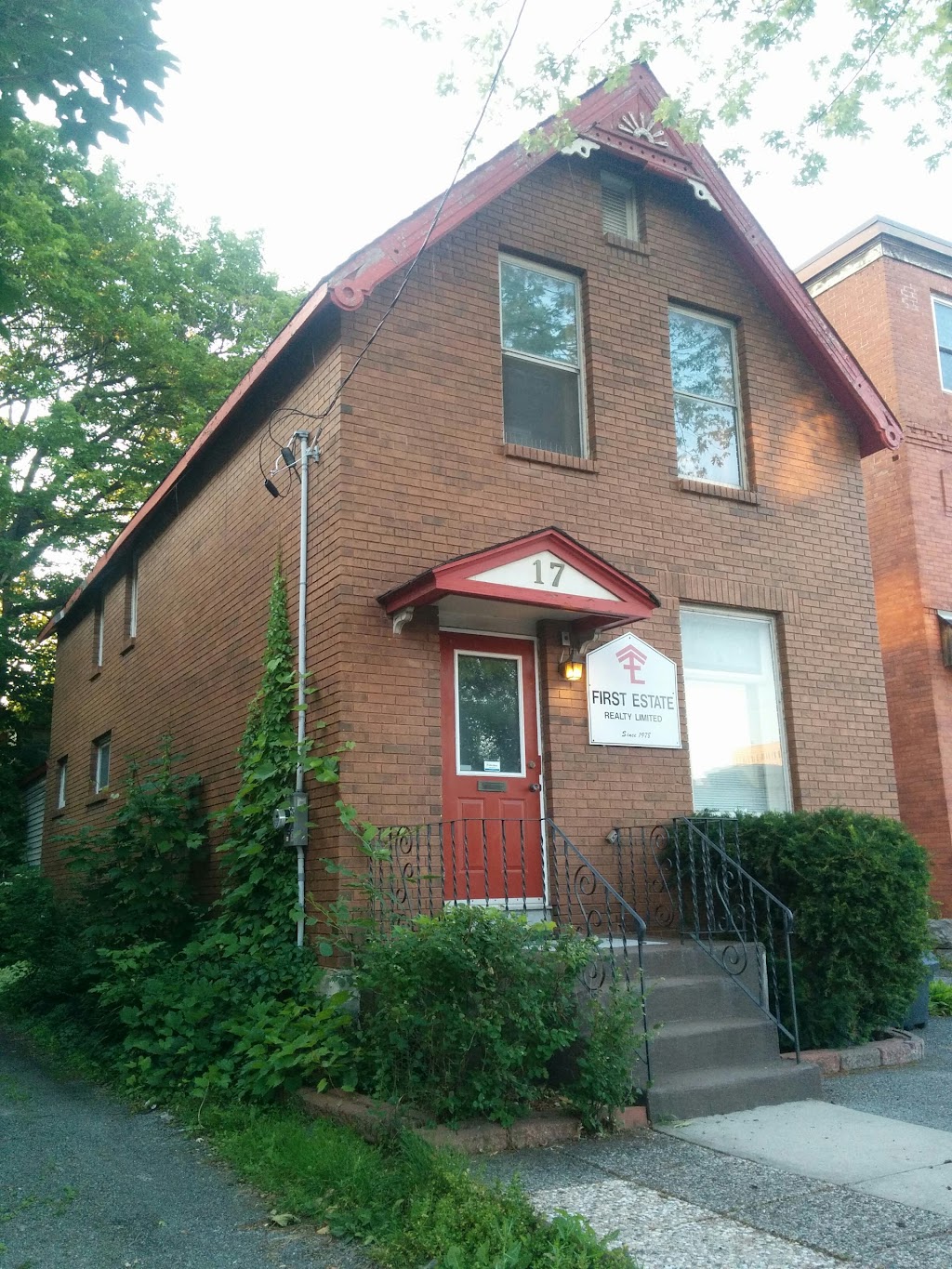First Estate Realty Ltd | 17 Arlington Ave, Ottawa, ON K2P 1C1, Canada | Phone: (613) 238-4448