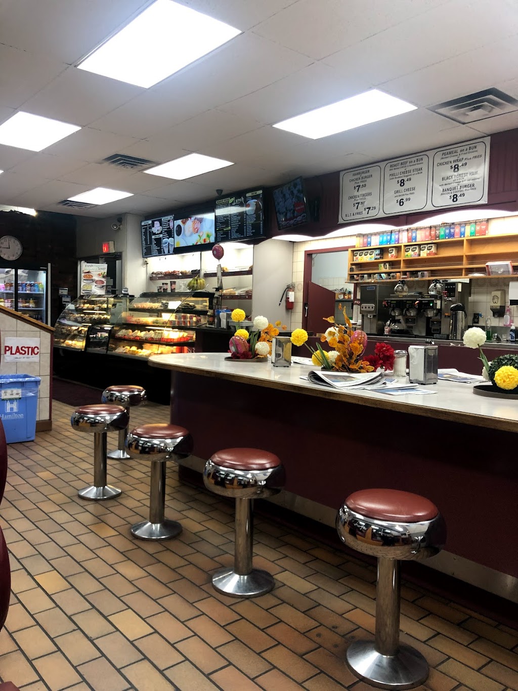 The Donut Stop | 617 Parkdale Ave N, Hamilton, ON L8H 5Z1, Canada | Phone: (905) 545-2618