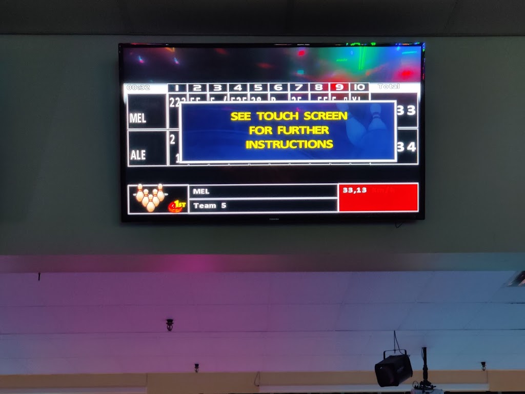 Woodlawn Bowl | 253 Woodlawn Rd W, Guelph, ON N1H 8J1, Canada | Phone: (519) 823-2695