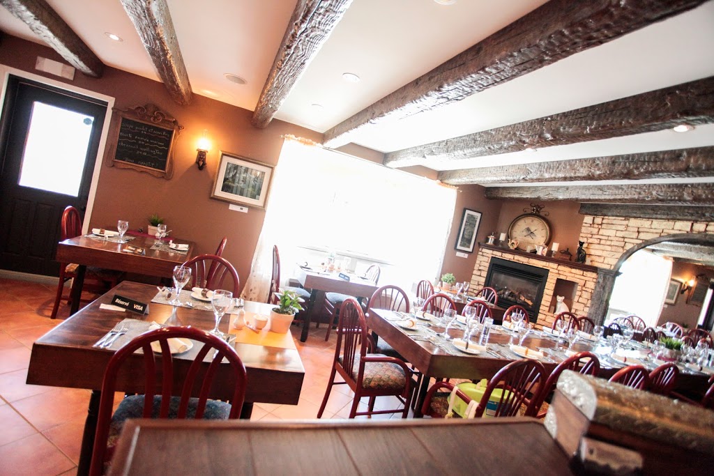 Auberge/Restaurant Lile De France | 2188 Chemin du Tour du Lac, Nominingue, QC J0W 1R0, Canada | Phone: (819) 278-0364