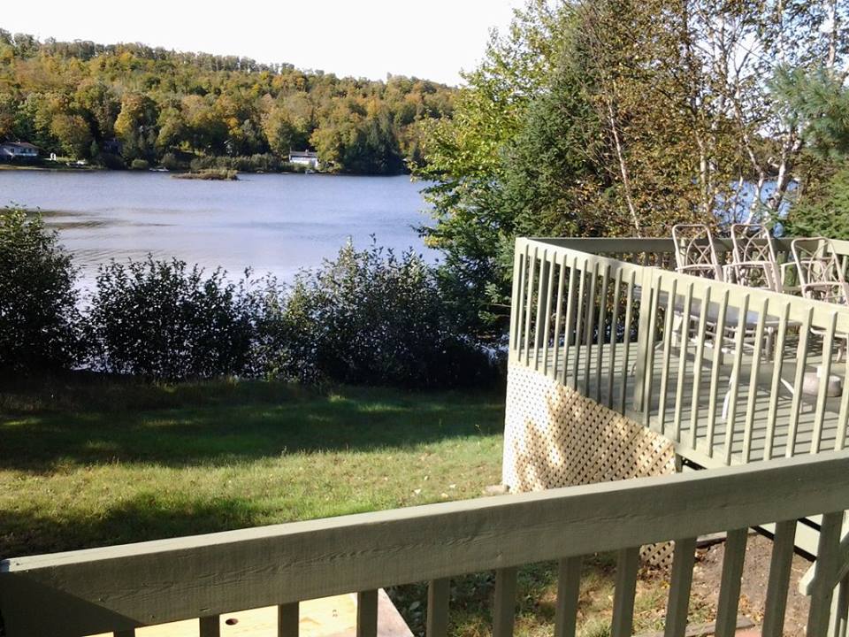 Chez Mina Lakefront Cottages | 661 Rue Amherst, Amherst, QC J0T 2T0, Canada | Phone: (514) 531-8298