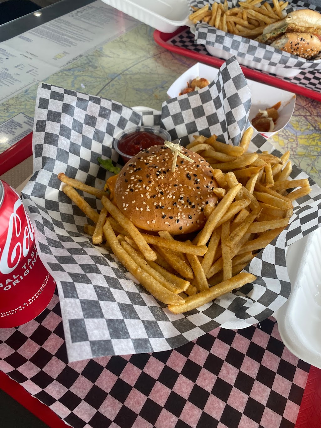 Café Eggscape | Flying Club, 20 Lindbergh Private, Ottawa, ON K1V 1H7, Canada | Phone: (613) 731-0144