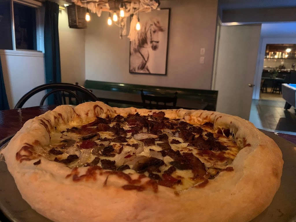 Resto Bar Nathalie | 425 QC-275, Sainte-Marguerite, QC G0S 2X0, Canada | Phone: (418) 504-0660