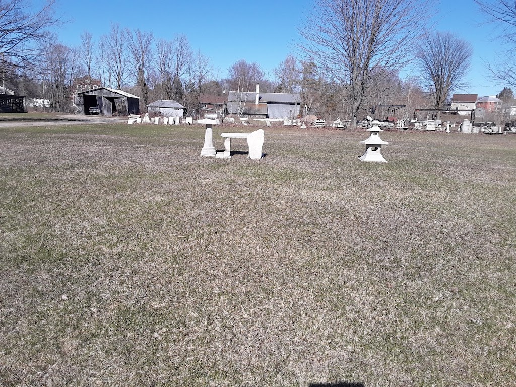 W & G LAWN ORNAMENTS | 28 Anderson Dr, Beachburg, ON K0J 1C0, Canada | Phone: (613) 582-3453