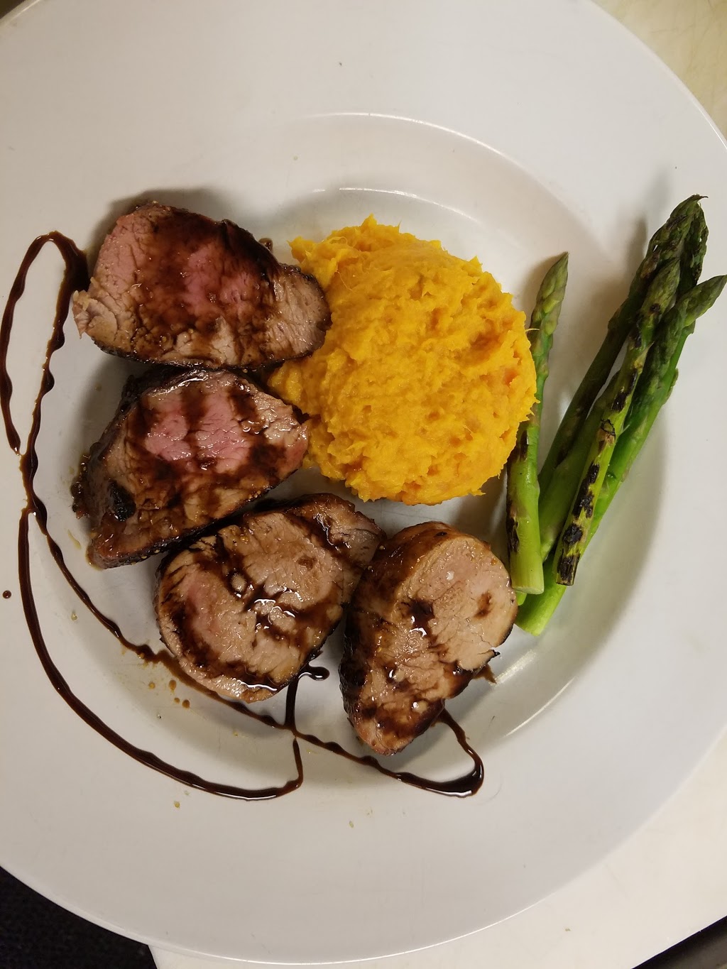 19th Hole Bar & Grill / Wunderbar & Island Catering | 230 VT-129, Alburg, VT 05440, USA | Phone: (802) 796-3586 ext. 3