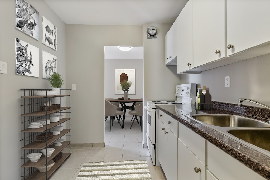 The Boardwalk - Hazelview Properties | 725, 735 and 745, 745 Wonderland Rd S, London, ON N6K 1M1, Canada | Phone: (519) 636-9314
