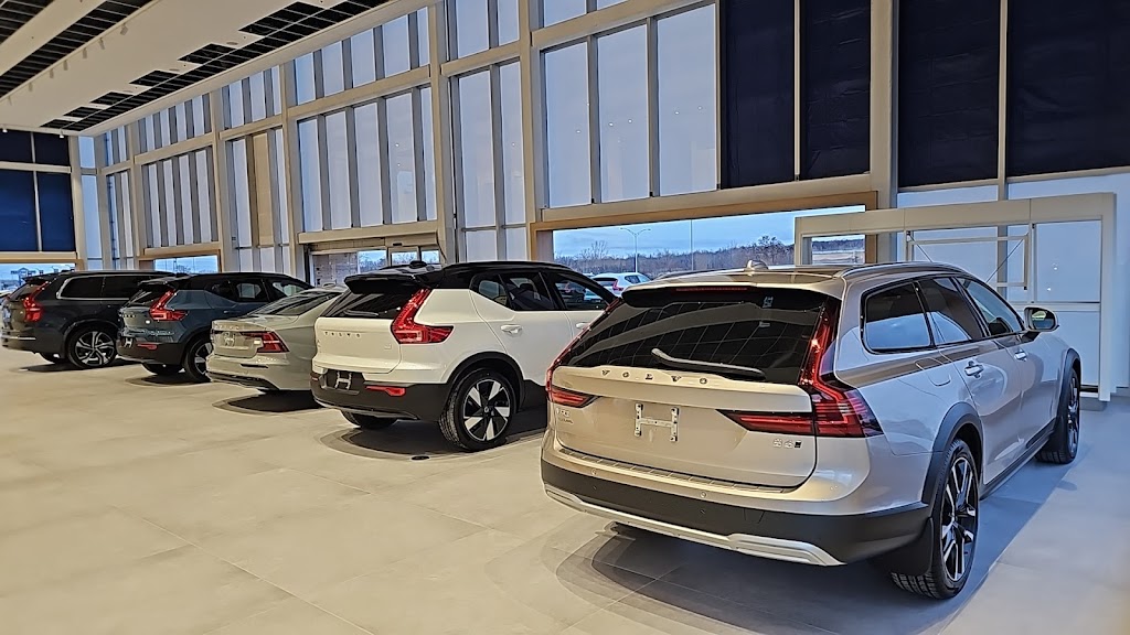 Volvo laval | 4560 Blvd. Robert-Bourassa, Laval, QC H7E 0A6, Canada | Phone: (450) 682-3336