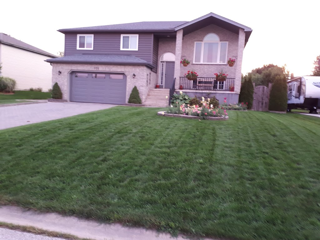 Weed Man | 102782, Grey County Rd 18, Owen Sound, ON N4K 5N6, Canada | Phone: (519) 364-5152