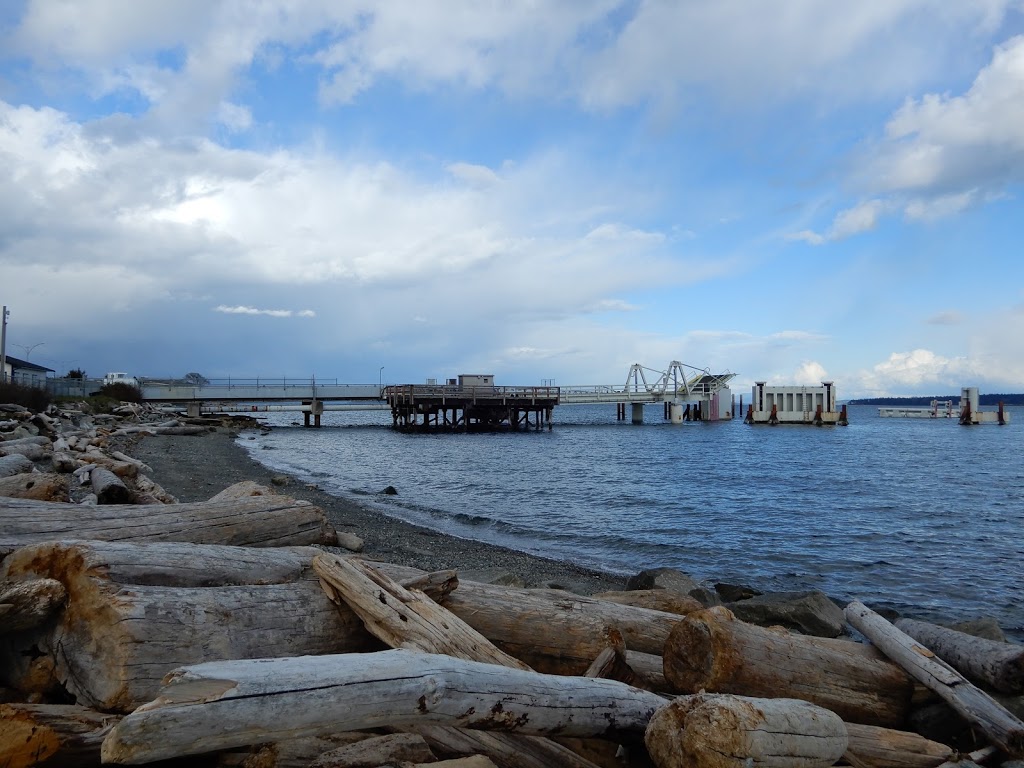 Victoria NDB YJ 200 | 9589 Fifth St, Sidney, BC V8L 2W5, Canada