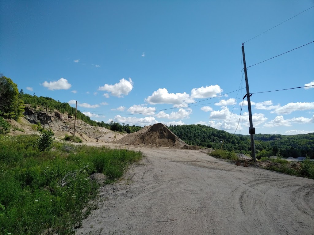 Depotoir Thibault Demolition | 135 Chem. Saint-Antoine, Val-des-Monts, QC J8N 7G9, Canada | Phone: (819) 671-4112