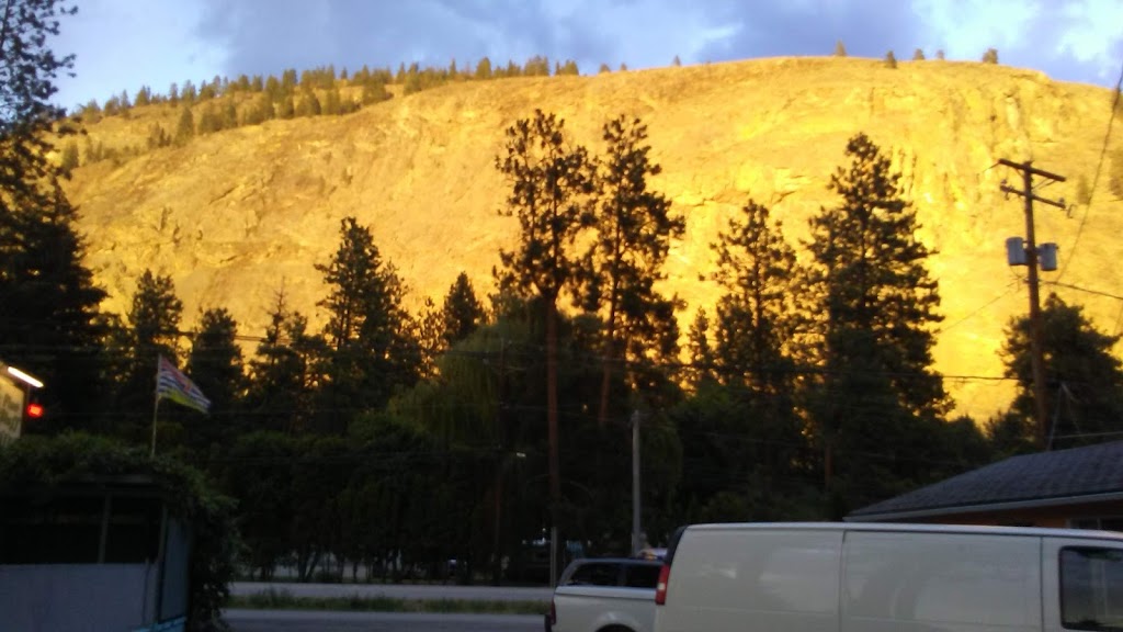 Pine Bluff Motel | Okanagan-Similkameen C, BC V0H 1T0, Canada | Phone: (250) 498-3377