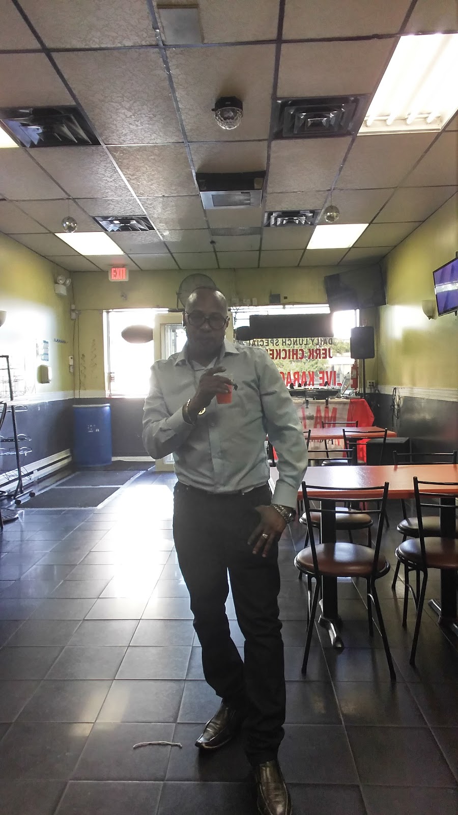 Which Is Right Restaurant & Sports Bar | 210 Markham Rd, Scarborough, ON M1J 3C2, Canada | Phone: (416) 551-4208