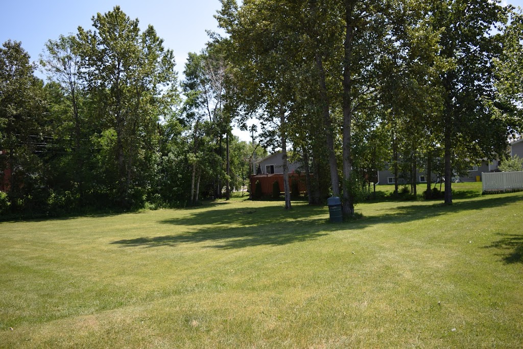 Whitewood Park | 195 Garden St, Pembroke, ON K8A 2H4, Canada | Phone: (613) 735-6821