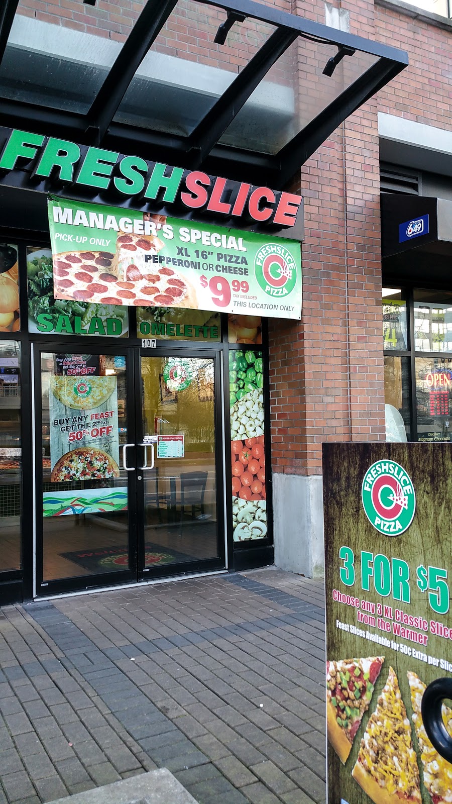 Freshslice Pizza | 10777 University Dr #107, Surrey, BC V3T 5T6, Canada | Phone: (604) 498-4933