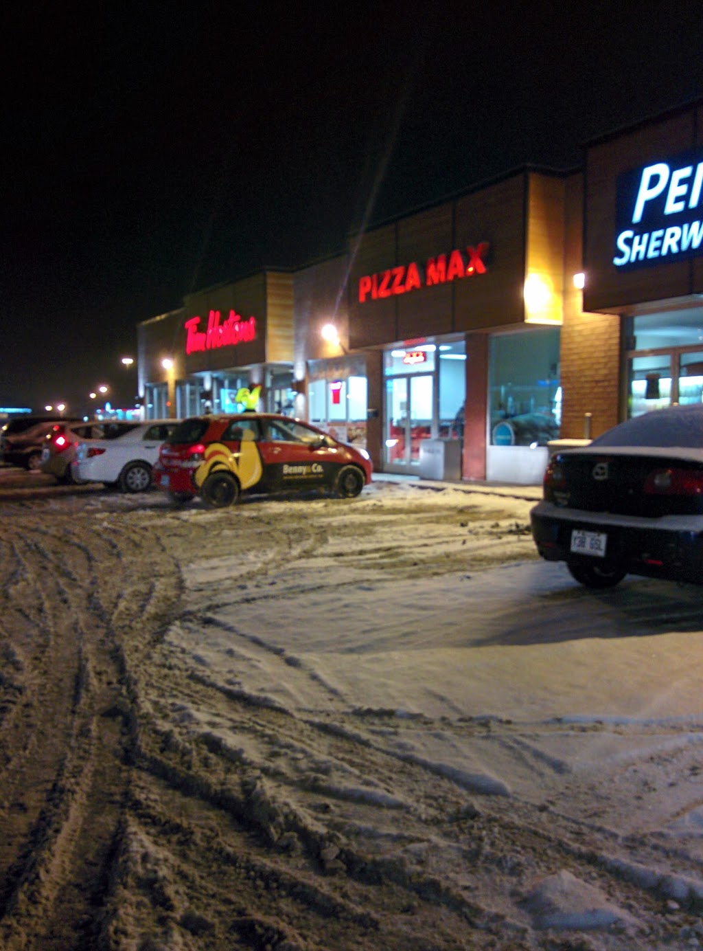 Pizza Max | 1071 Boulevard Roland-Godard, Saint-Jérôme, QC J7Y 4C3, Canada | Phone: (450) 438-8823