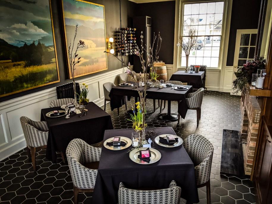 The Inn on Officers Garden | 150 Dieppe Drive SW, Calgary, AB T3E 7L4, Canada | Phone: (587) 885-1995