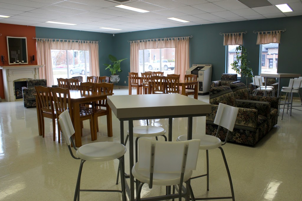 Quilles Visitation Inc | 1011 Rue de la Visitation, Saint-Charles-Borromée, QC J6E 7Y8, Canada | Phone: (450) 759-1000