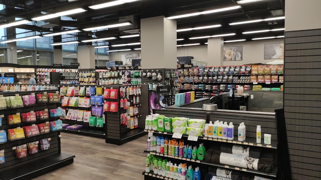 Pet Valu | 5200 Yonge St Unit 1, Toronto, ON M2N 5P6, Canada | Phone: (416) 222-8882