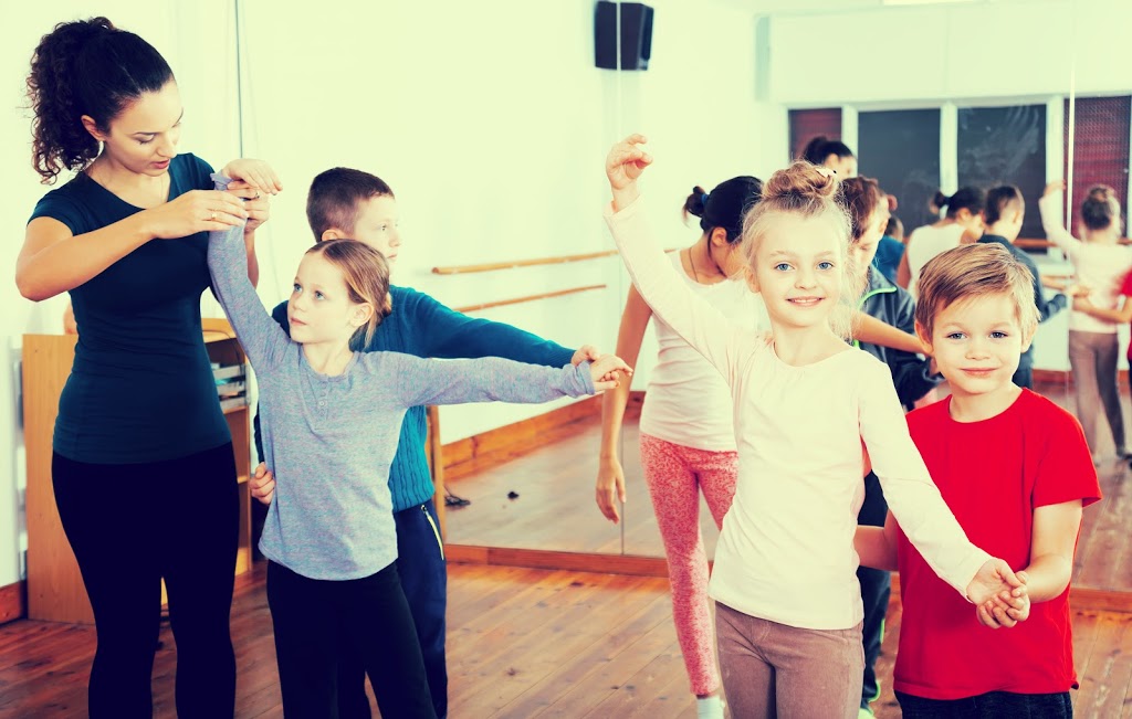 Danse Murray | PAROISSE ST-SÉBASTIEN, 780 Rue Pierre-Viger, Boucherville, QC J4B 3V4, Canada | Phone: (514) 248-6331
