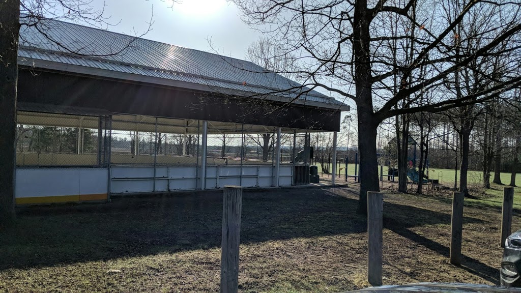 Grenfel Outdoor Ice Arena | 1989 Sunnidale Rd, Utopia, ON L0M 1T2, Canada | Phone: (705) 766-3663
