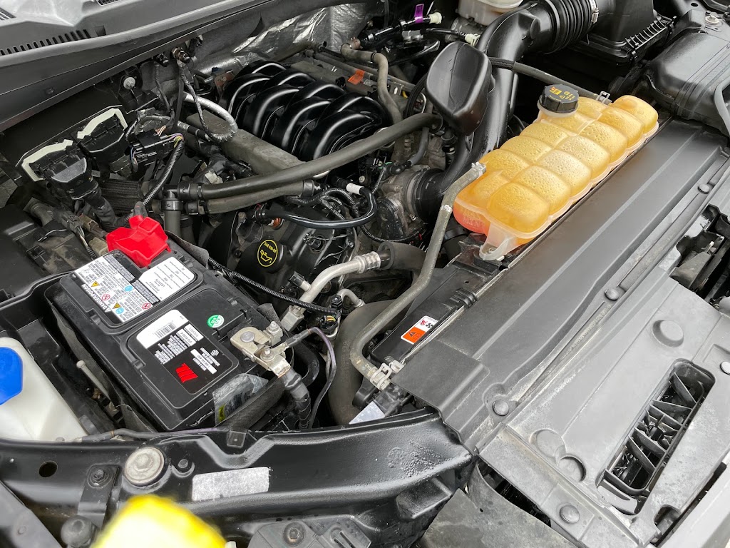Lave Auto Pitirri | 91 106e Av, Saint-Jérôme, QC J7Y 1G4, Canada | Phone: (450) 822-8934