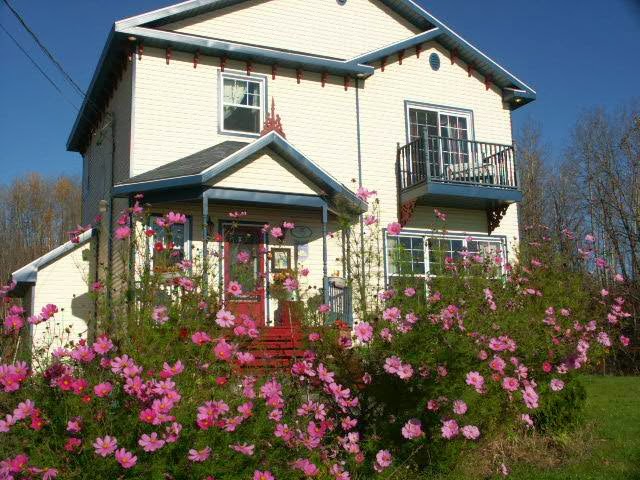 Domaine de la Baie | 4200 Boulevard Trudel E, Saint-Boniface, QC G0X 2L0, Canada | Phone: (819) 609-6606