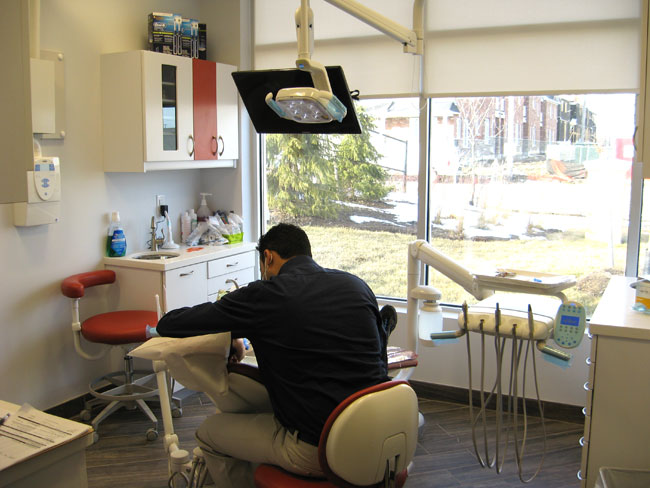 Upper Markham Smiles Dental Office | 9418 Markham Rd, Markham, ON L3P 3J3, Canada | Phone: (905) 201-7555