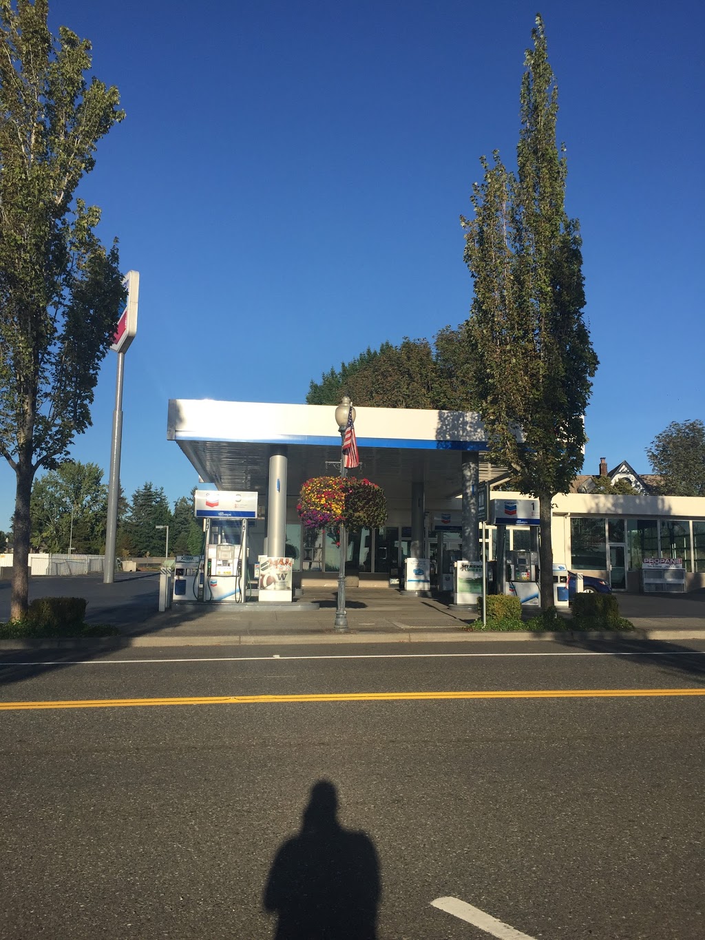 Chevron | 568 Peace Portal Dr, Blaine, WA 98230, USA | Phone: (360) 332-8412