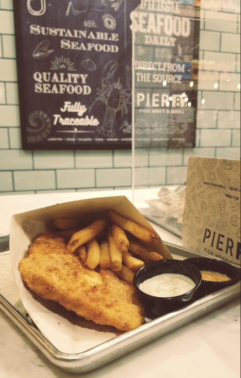 Pier 87 Seafood Grill UCM | 17600 Yonge St, Newmarket, ON L3Y 4Z1, Canada | Phone: (905) 856-3474
