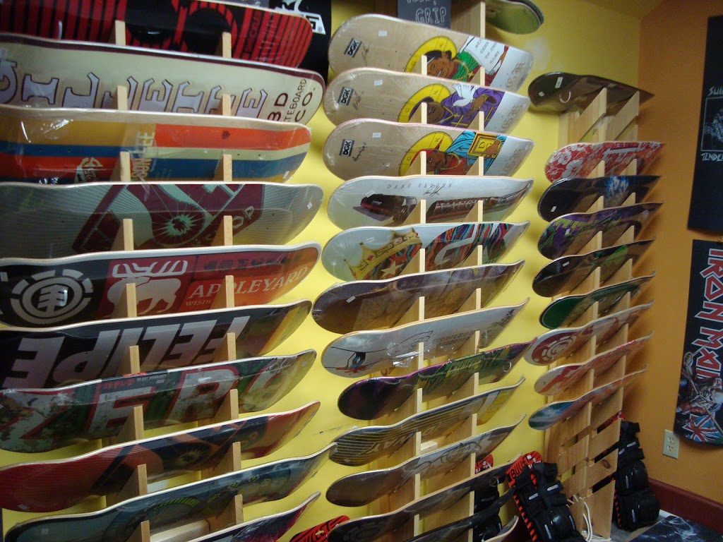 FanFare | 9145 Commercial St, New Minas, NS B4N 3E6, Canada | Phone: (902) 365-8180