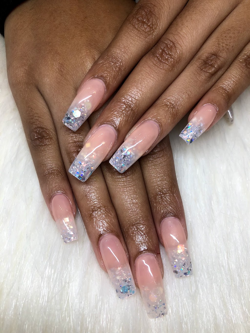 Rosy Nails | 395 Danforth Ave, Toronto, ON M4K 1P1, Canada | Phone: (416) 792-9229