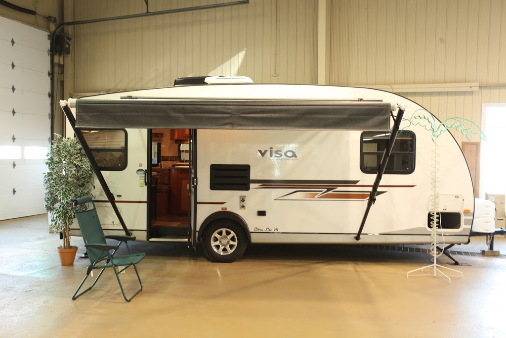 Caravane Charlevoix Inc | 3 Rue Desbiens, Clermont, QC G4A 1B8, Canada | Phone: (418) 439-2727