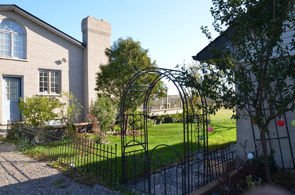 The Manor Grimsby | 225 Park Rd S, Grimsby, ON L3M 4E7, Canada | Phone: (647) 233-8717