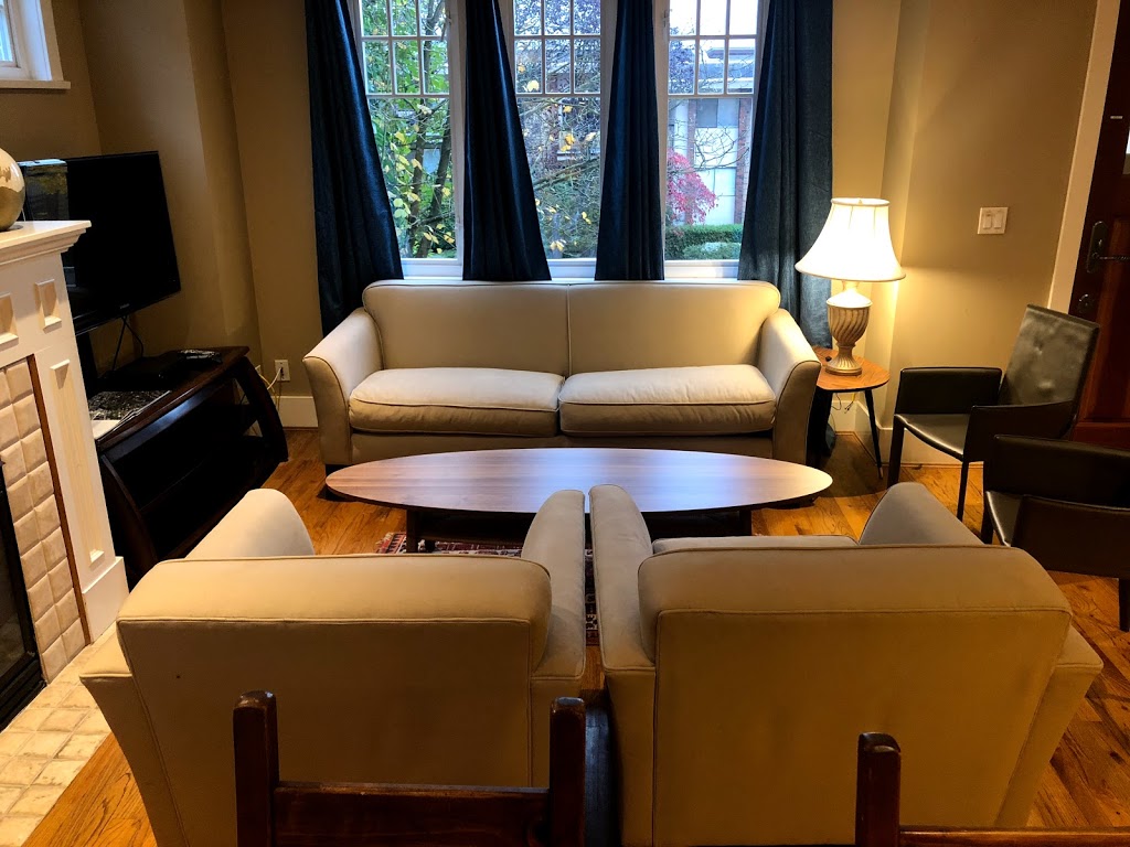 Hycroft Suites | 1248 W 15th Ave, Vancouver, BC V6H 1R8, Canada | Phone: (866) 739-9002