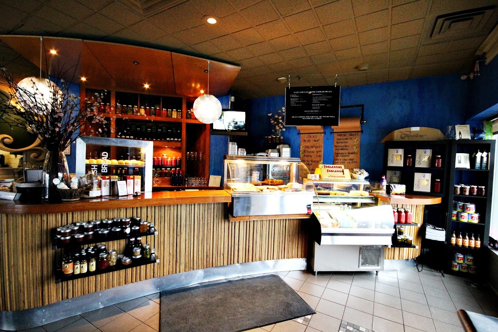 Zolas Restaurant | 2194 Robertson Rd, Nepean, ON K2H 9J5, Canada | Phone: (613) 721-0227