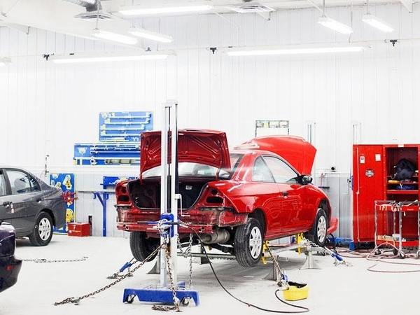 Boyd Autobody & Glass | 160 Watson St, Winnipeg, MB R2P 1Y4, Canada | Phone: (431) 804-5350