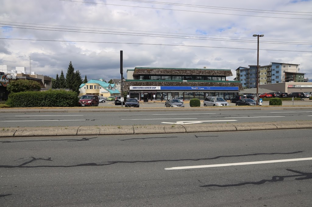 Canadian Collectors Club | 33232 S Fraser Way Unit #1, Abbotsford, BC V2S 2B3, Canada | Phone: (604) 870-9271