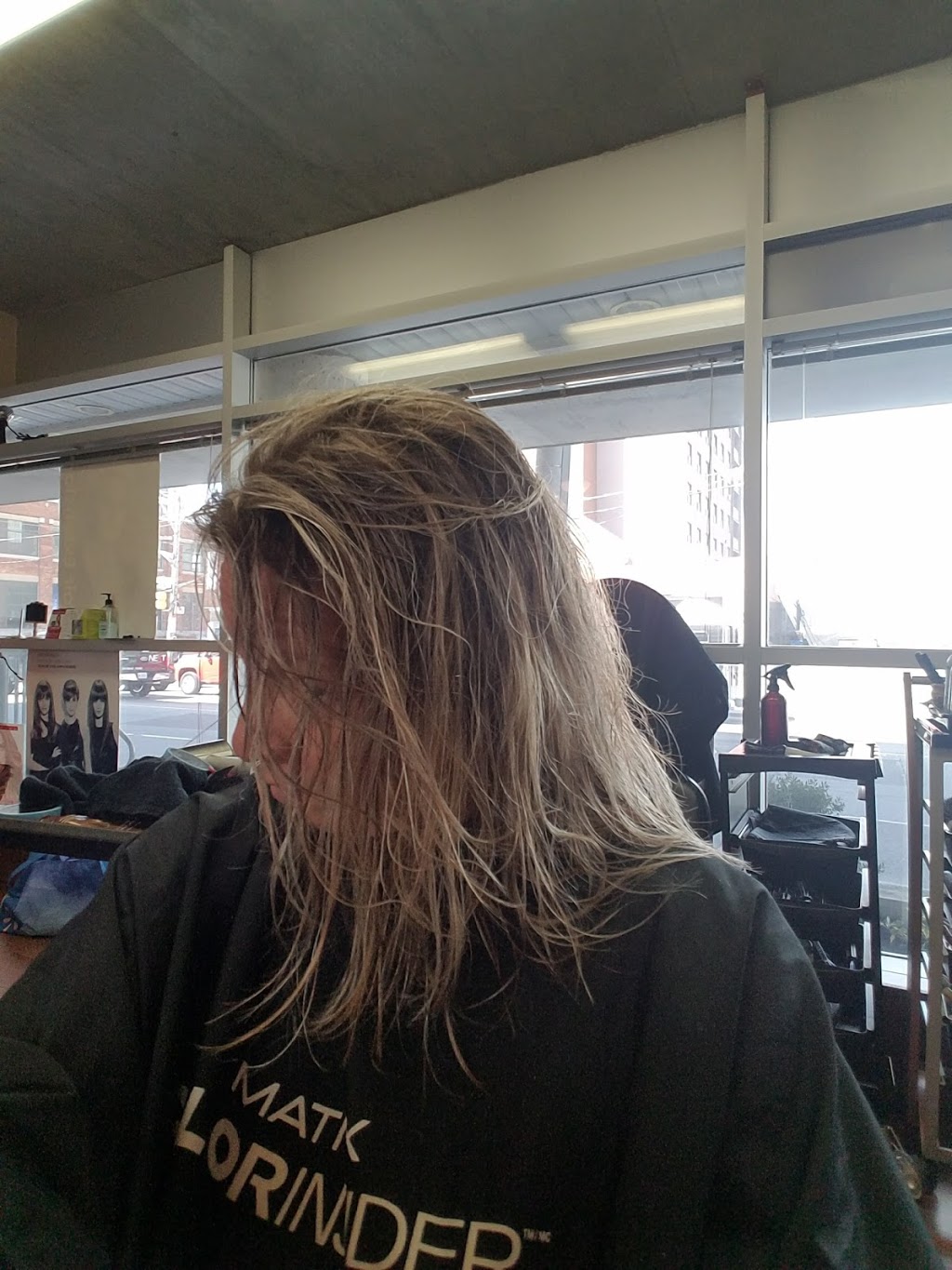 Curly Hair Salon | 1375 Dupont St, Toronto, ON M6H 4J8, Canada | Phone: (416) 849-4204