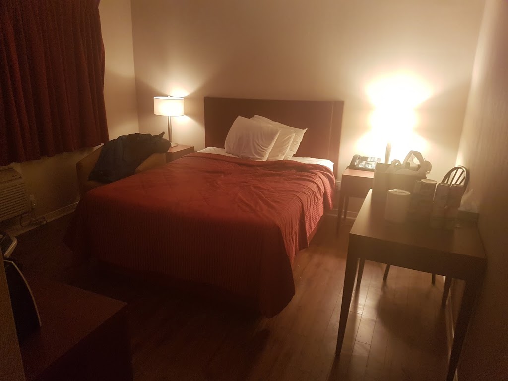 Hotel Le Mirage | 365 Boul Sir-Wilfrid-Laurier, Saint-Basile-le-Grand, QC J3N 1M2, Canada | Phone: (450) 461-1571