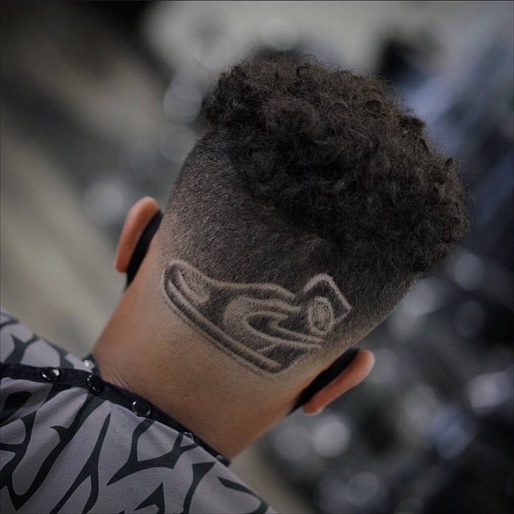 Classic Cuts Barber Shop | 3017 66 St NW, Edmonton, AB T6K 4B2, Canada | Phone: (780) 757-3588