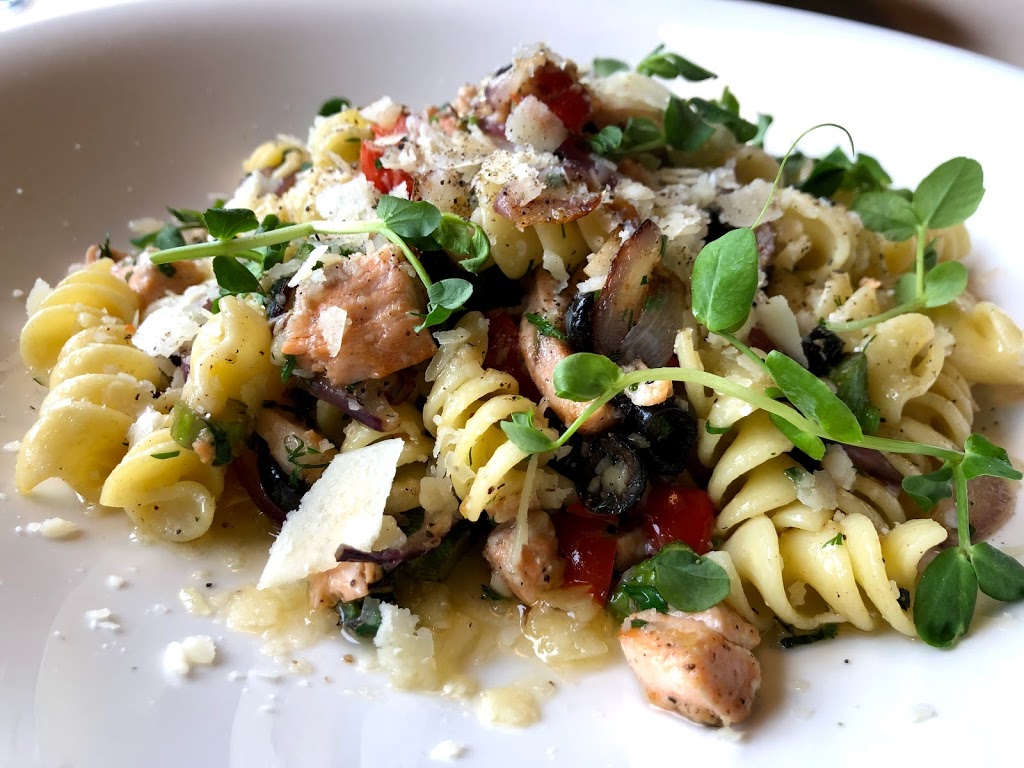 West Plains Bistro | 133 Plains Rd E, Burlington, ON L7T 2L3, Canada | Phone: (905) 333-9449