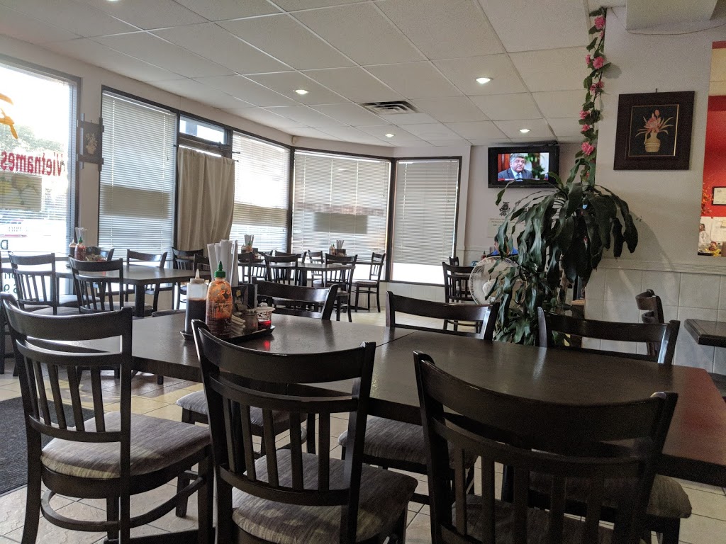 Super Pho Vietnamese Restaurant Surrey | 9554 120 St, Surrey, BC V3V 4C1, Canada | Phone: (604) 581-0122