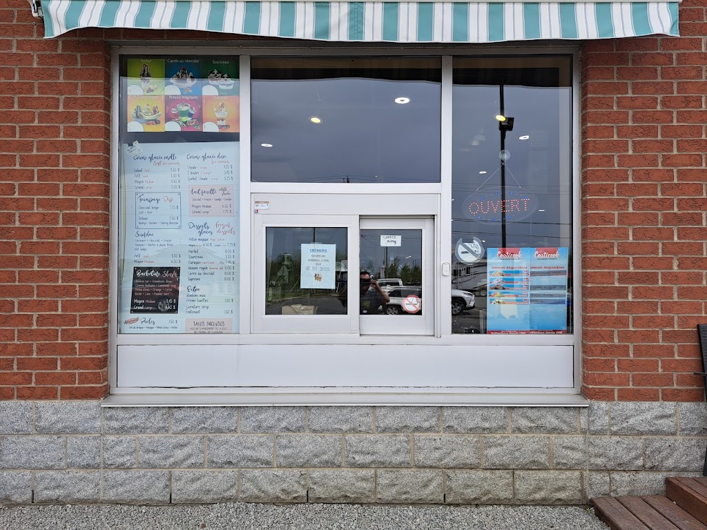 Bar Laitier Labonté | 14 Chem. de Fairfax, Stanstead, QC J0B 3E0, Canada | Phone: (819) 876-7262